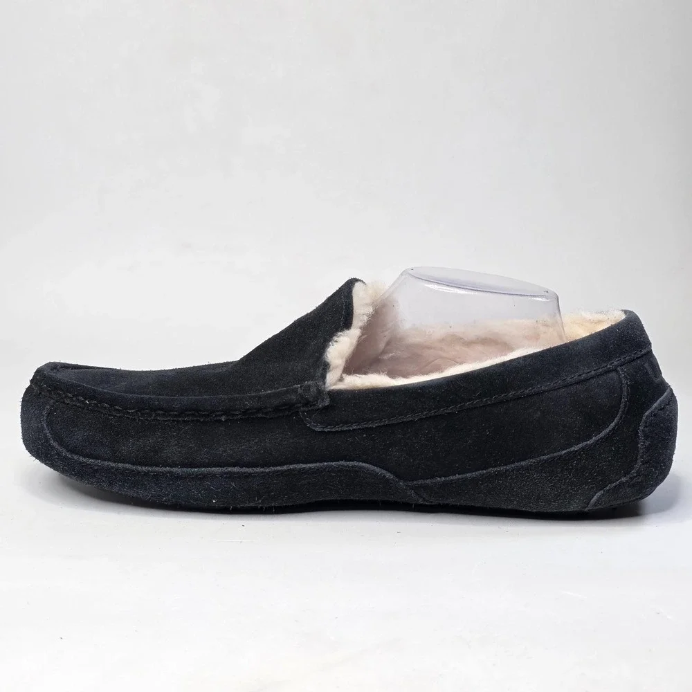 UGG Ascot Men's Slippers Size 12 UK11 Black Suede Shearling Lined Moccasin Shoes
